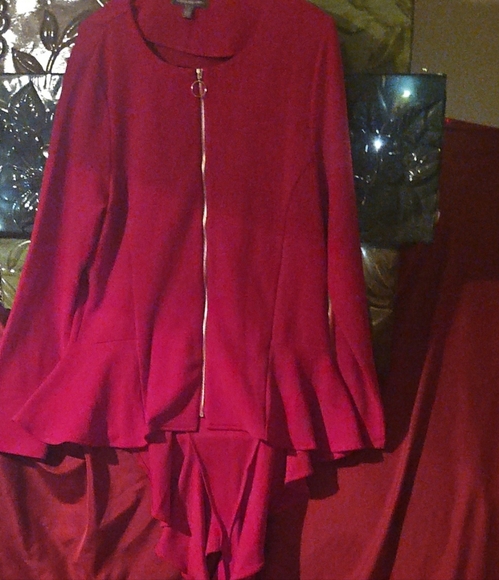 EUC Kate & Mallory Striking Red Zip-Up Jacket With Adorable Back Ruffle Tail - Picture 1 of 3